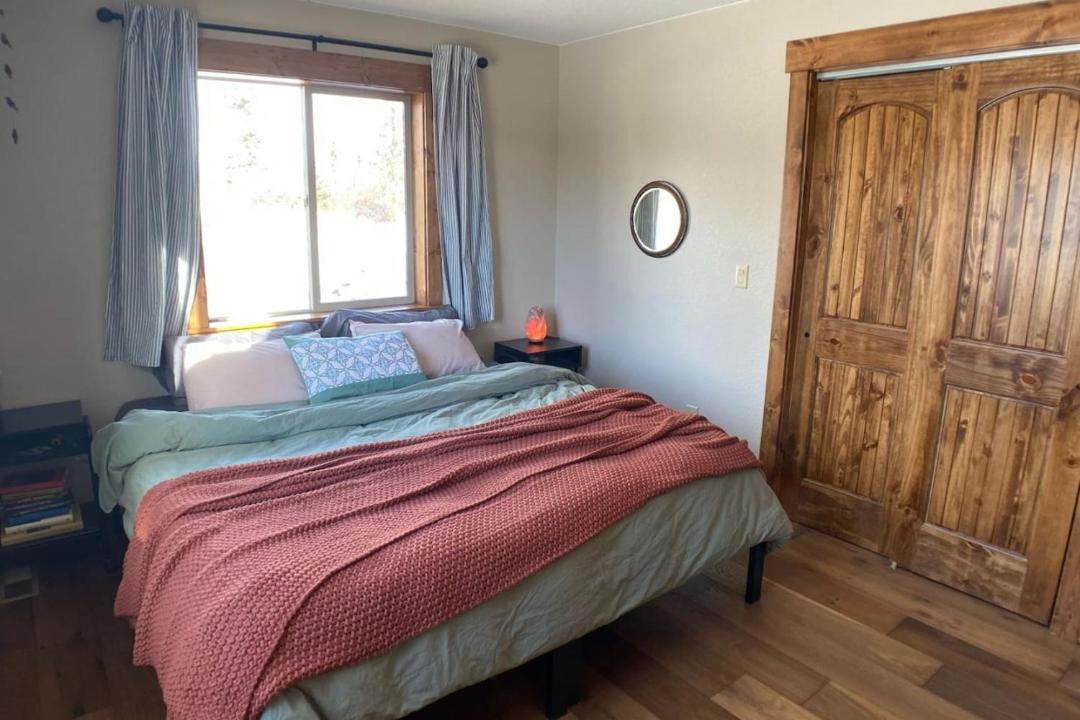 Photo of Bedroom in Indian Mountain