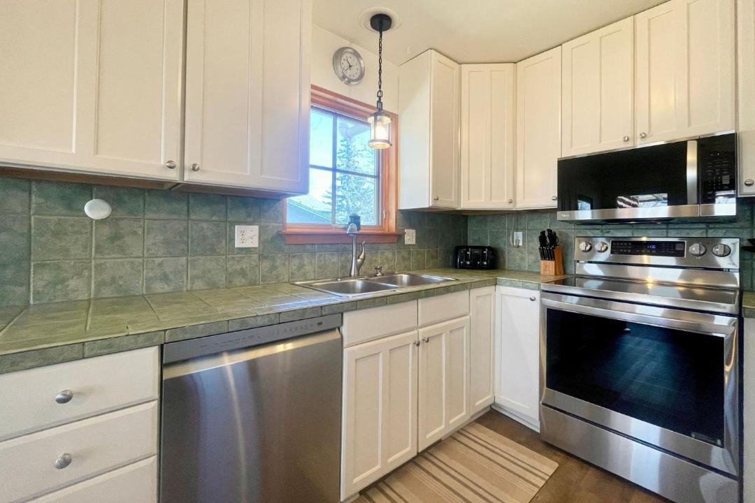 Photo of Kitchen in Cedar Village