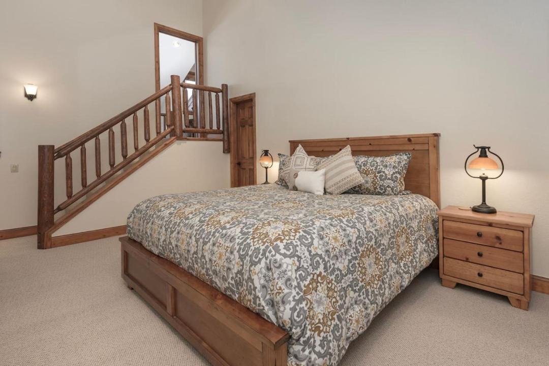 Photo of Bedroom in Pole Creek