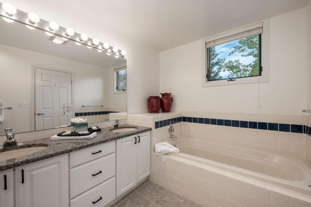 Photo of Bathroom in Old Town