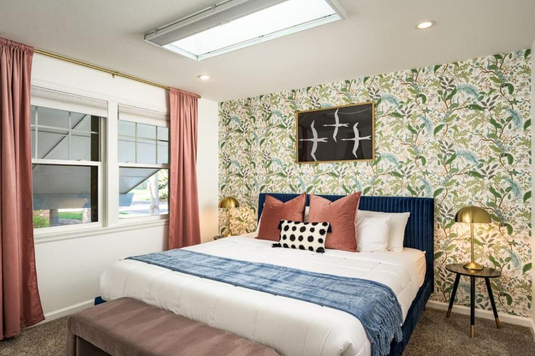 Photo of Bedroom in Oak Park