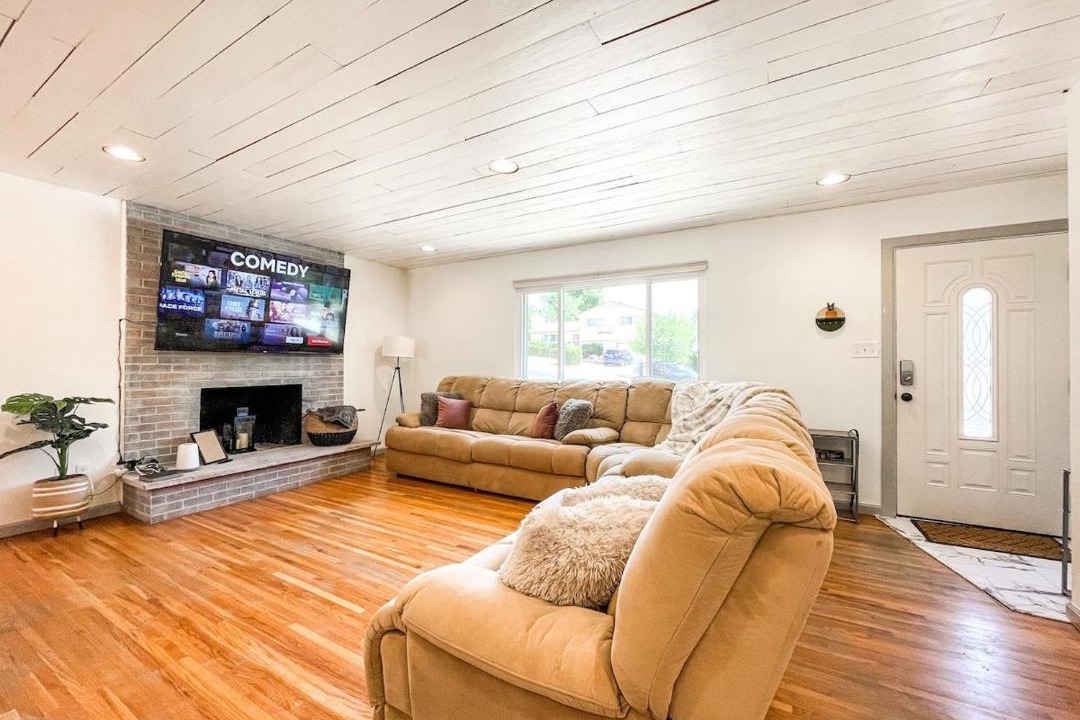 Photo of Livingroom in East Colorado Springs