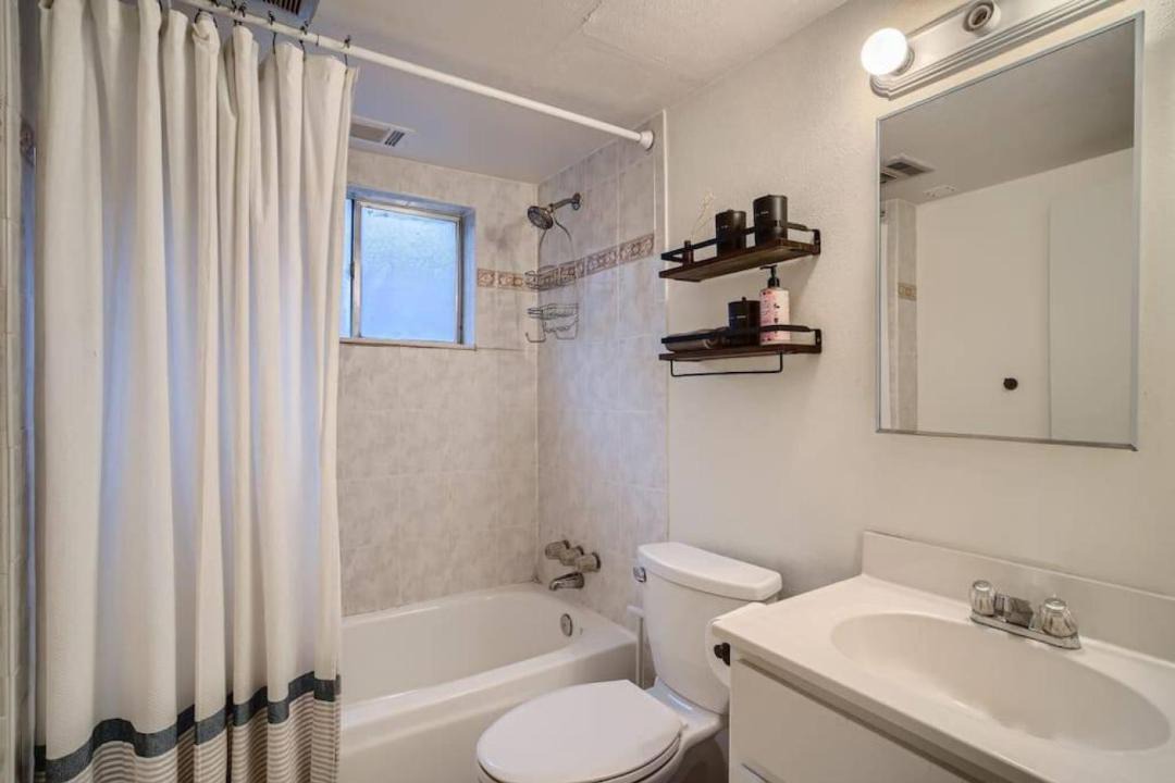 Photo of Bathroom in Edgewater