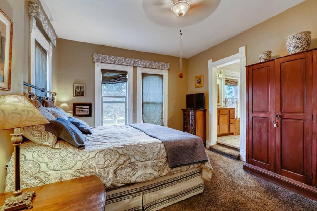 Photo of Bedroom in Whittier