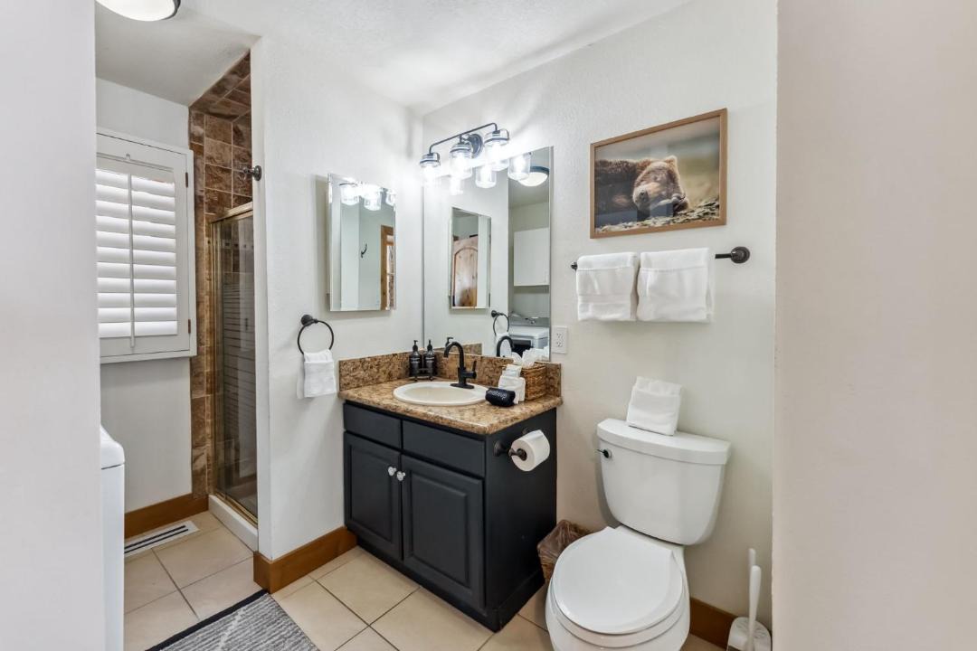 Photo of Bathroom in Christie Heights