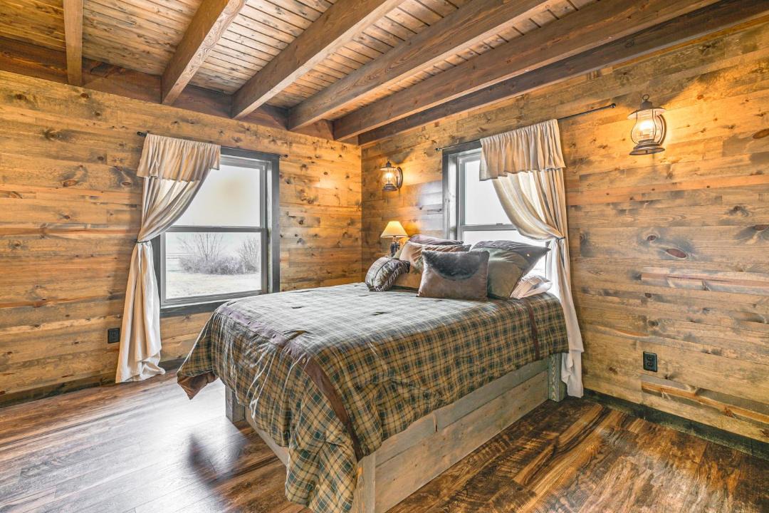 Photo of Bedroom in Del Norte