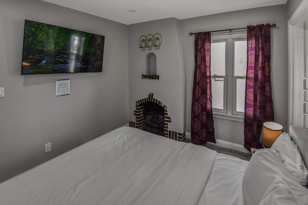 Photo of Bedroom in Washington Park West