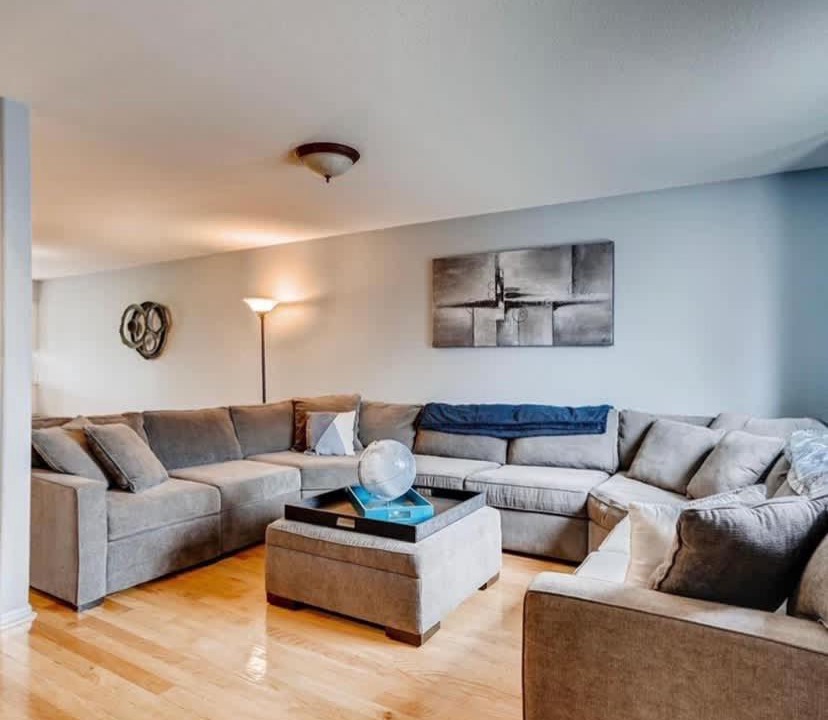 Photo of Livingroom in University Hills