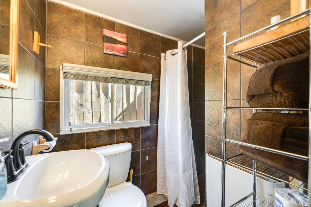 Photo of Bathroom in Drake