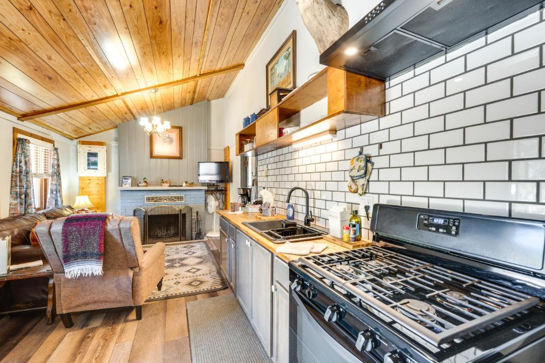 Photo of Kitchen in Drake