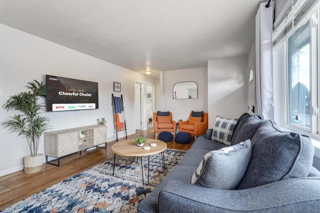 Photo of Livingroom in Village Seven
