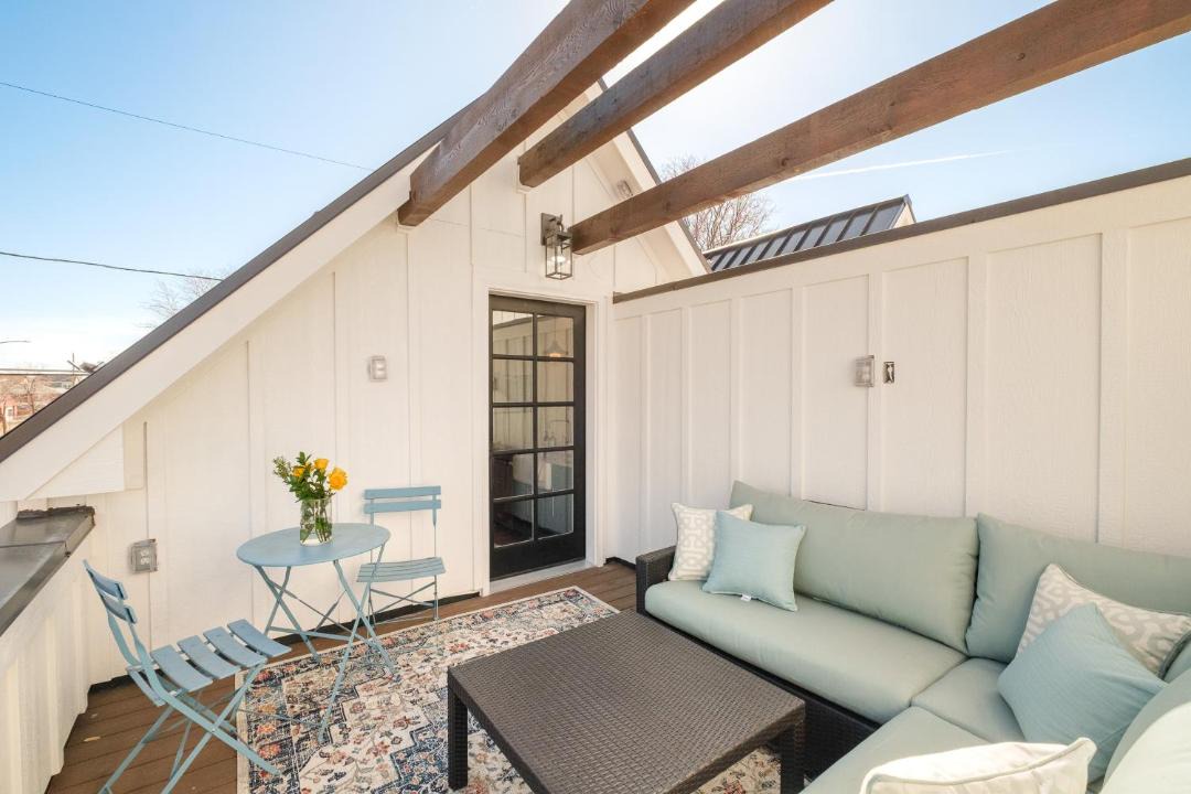 Photo of Patio Balcony in Sloan Lake