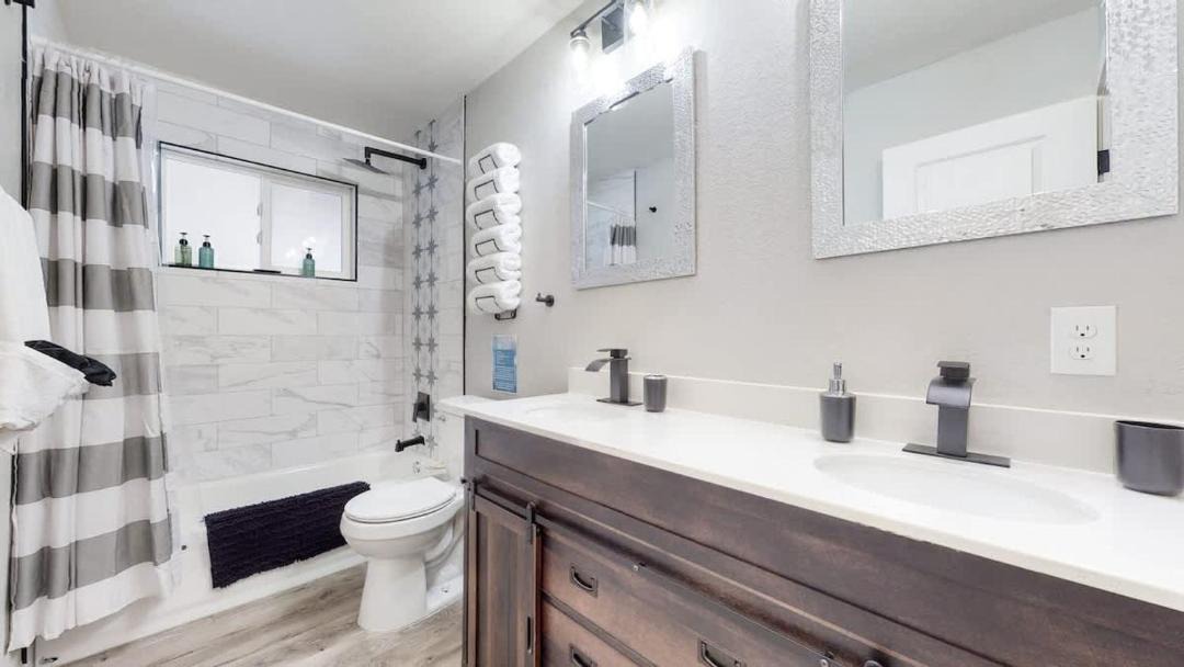 Photo of Bathroom in Jewell Heights - Hoffman Heights