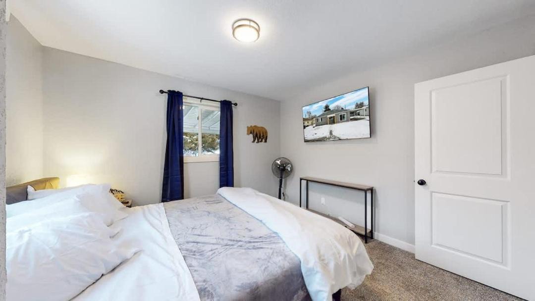 Photo of Bedroom in Jewell Heights - Hoffman Heights