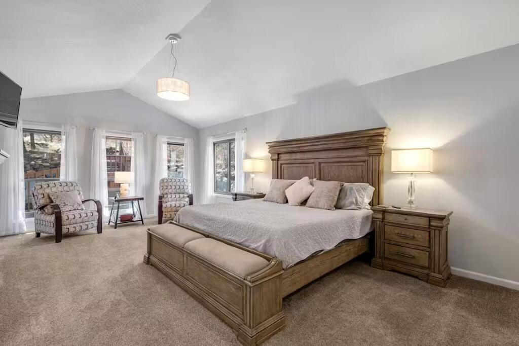Photo of Bedroom in Northwest Colorado Springs