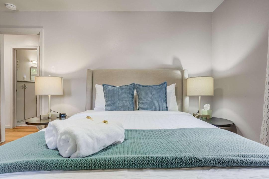 Photo of Bedroom in Broadmoor