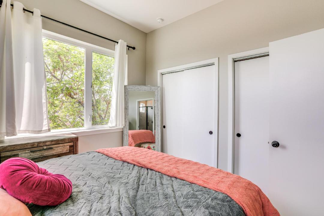 Photo of Bedroom in Sunnyside