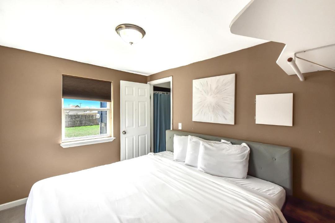 Photo of Bedroom in Berkley