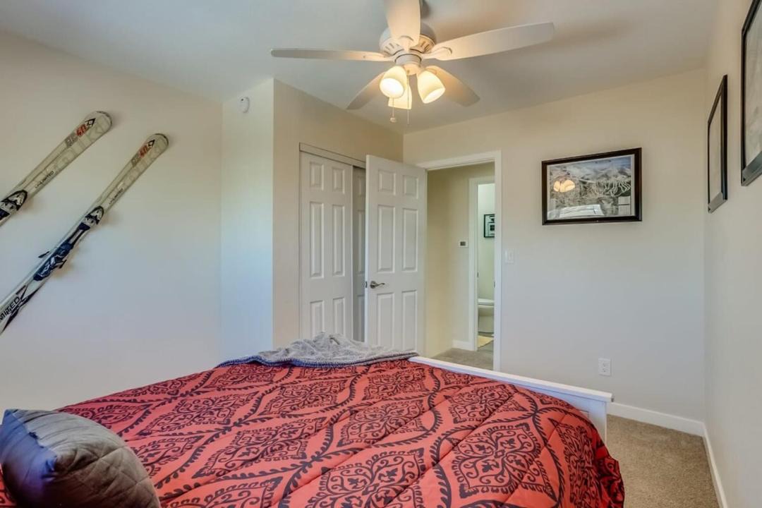 Photo of Bedroom in Parkborough