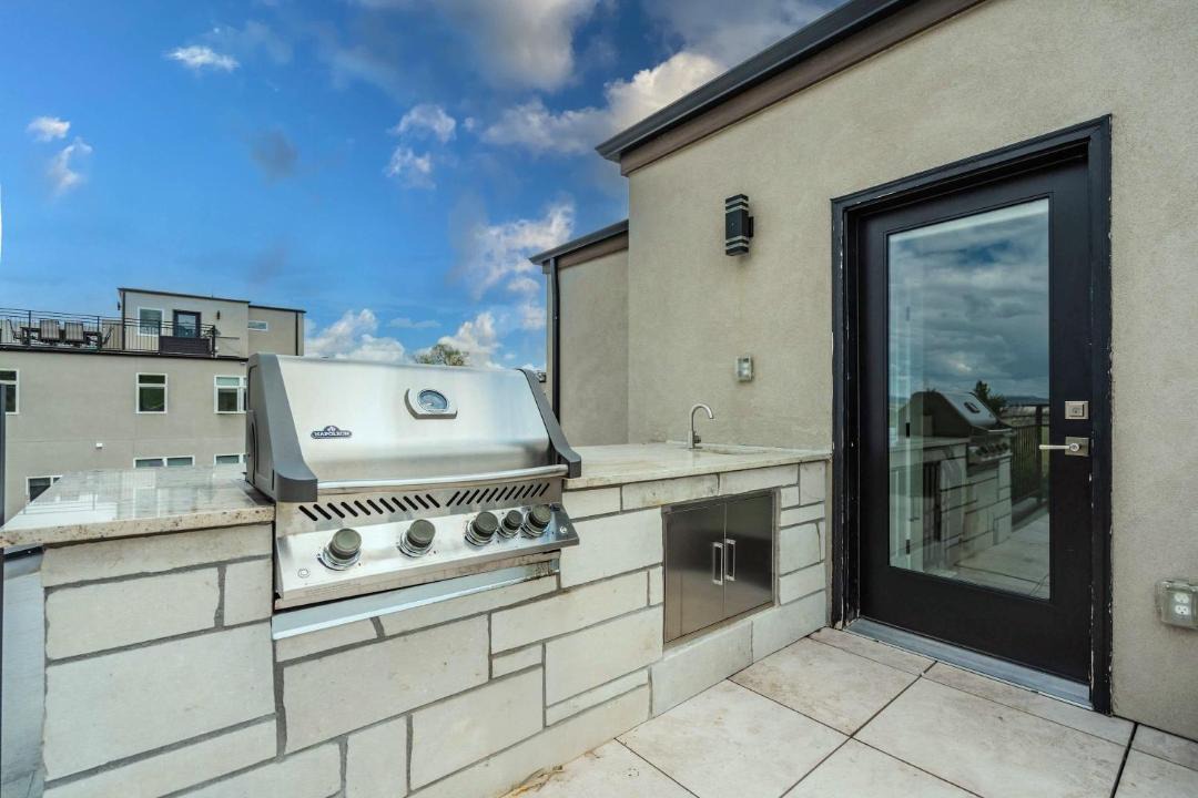 Photo of Patio Balcony in Broadmoor