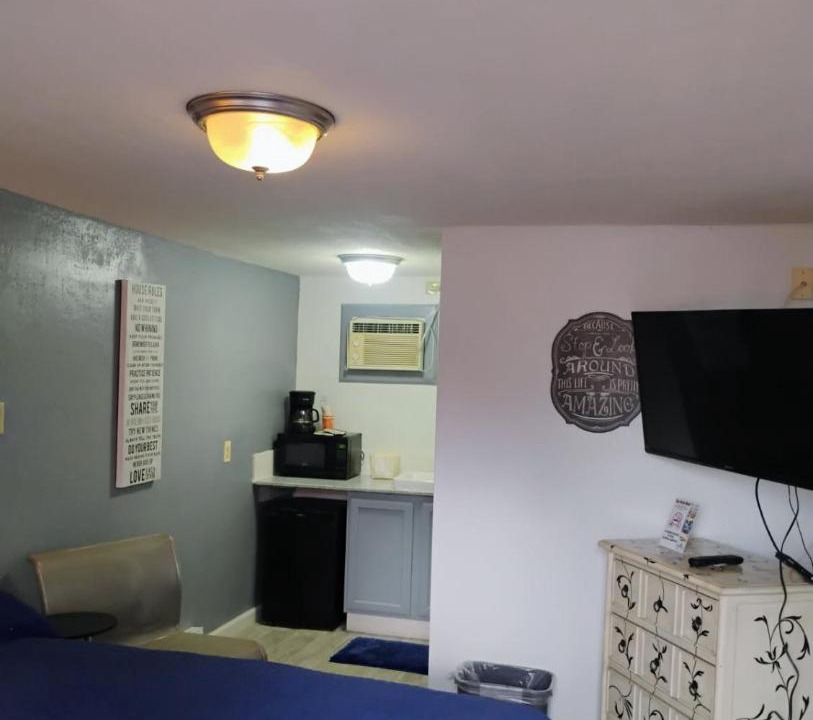 Photo of Bedroom in Central Colorado Springs