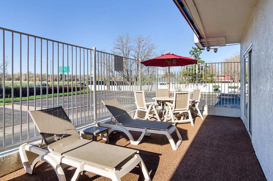 Photo of Patio Balcony in Regis