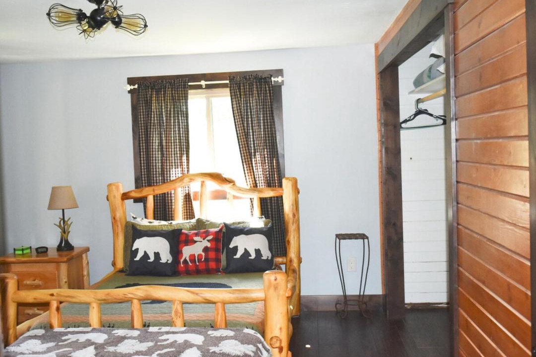 Photo of Bedroom in Grand Lake