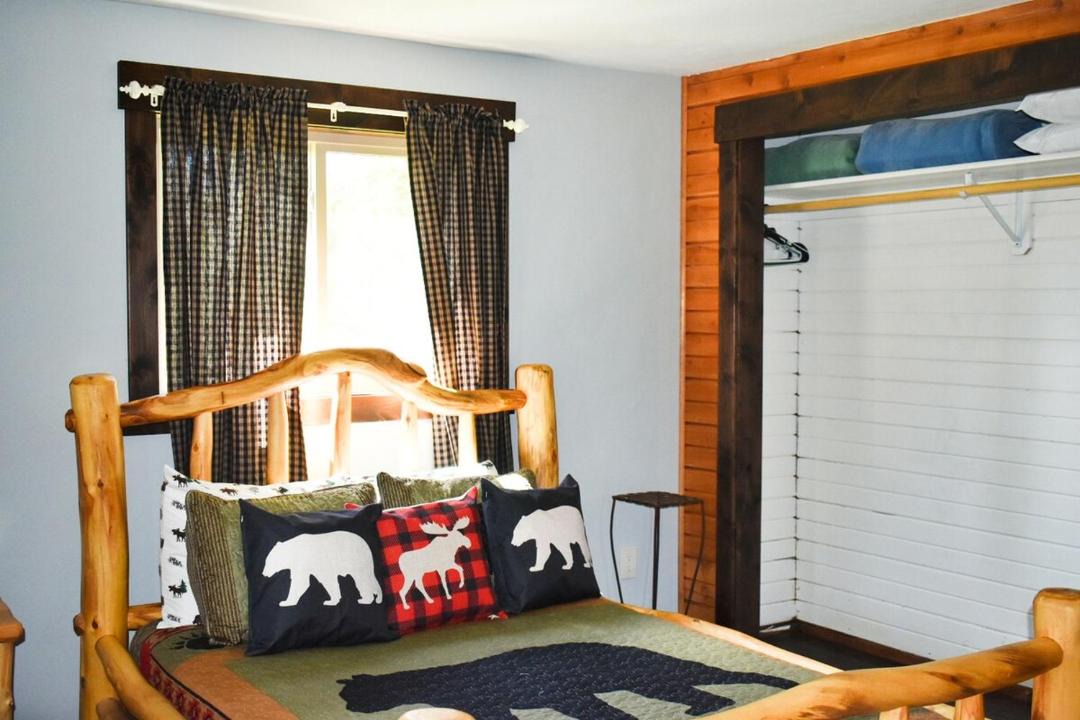 Photo of Bedroom in Grand Lake