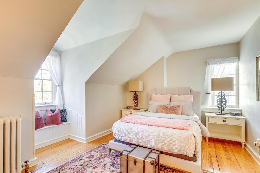 Photo of Bedroom in Capitol Hill