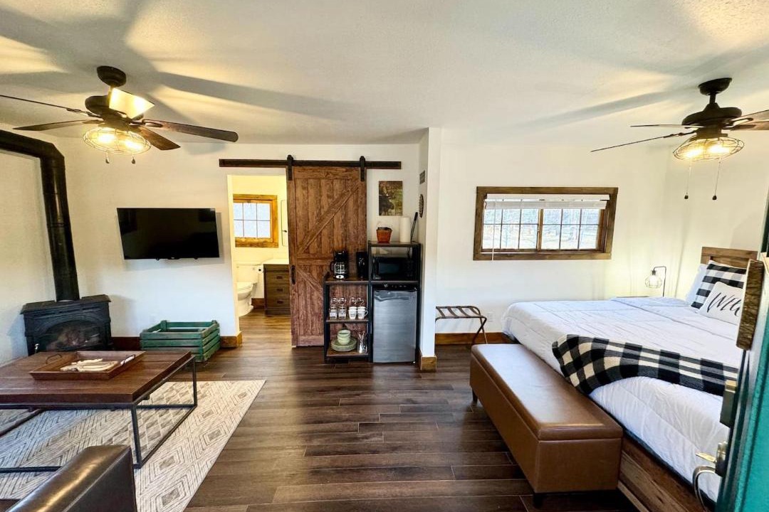 Photo of Bedroom in Grand Lake