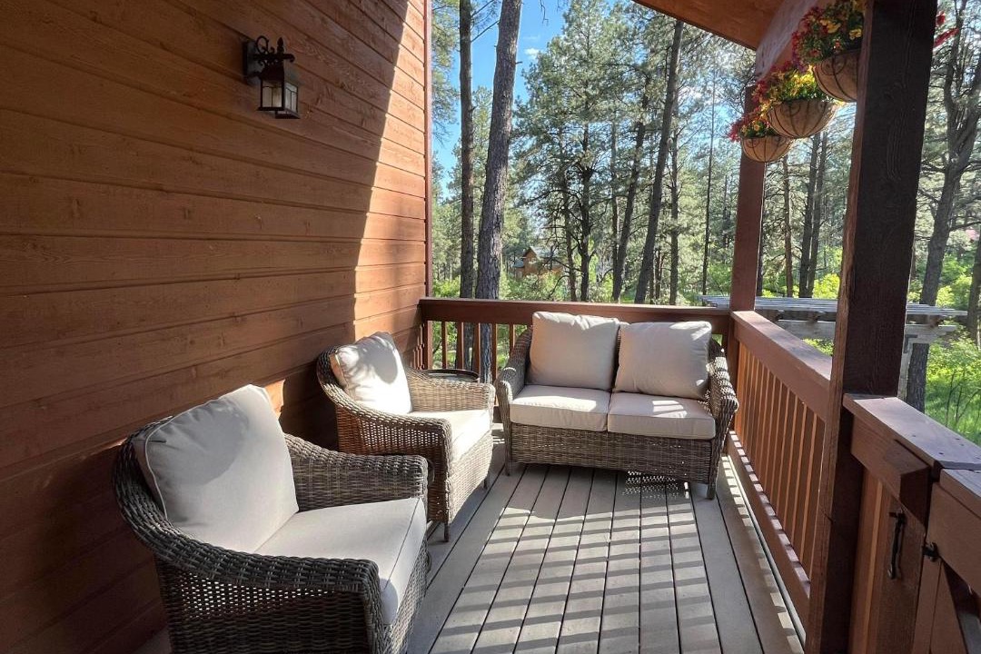 Photo of Patio Balcony in Forest Lakes