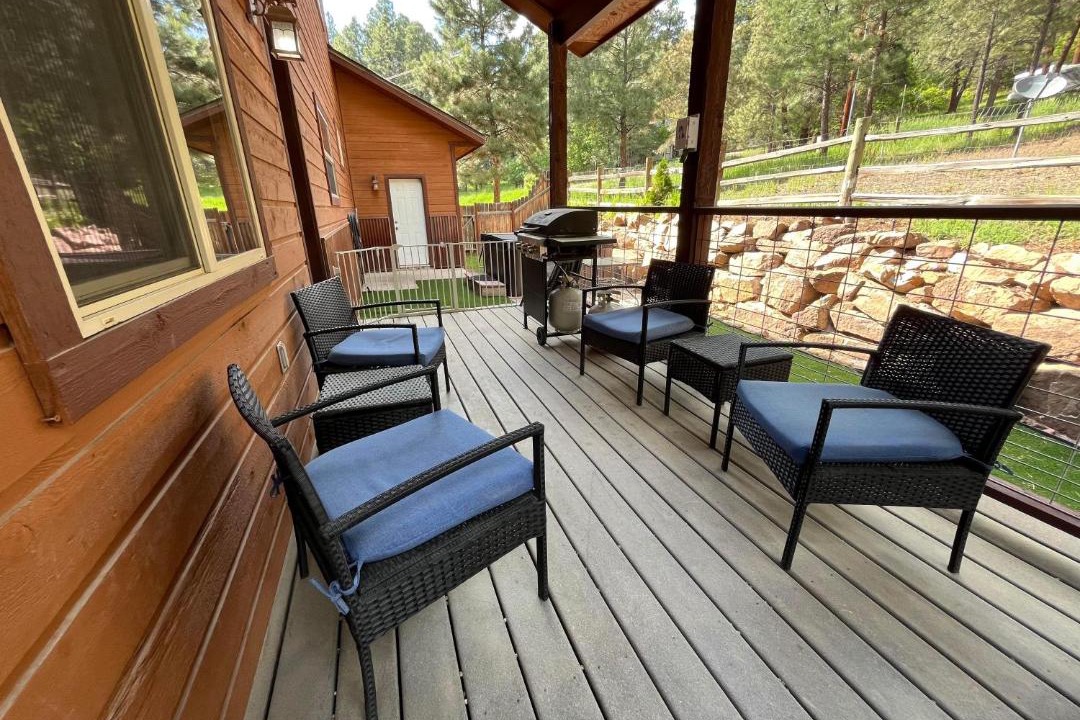 Photo of Patio Balcony in Forest Lakes