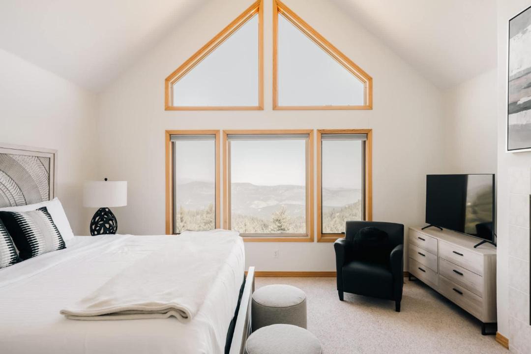 Photo of Bedroom in Evergreen