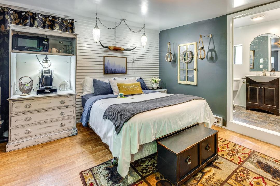 Photo of Bedroom in Fort Lyon