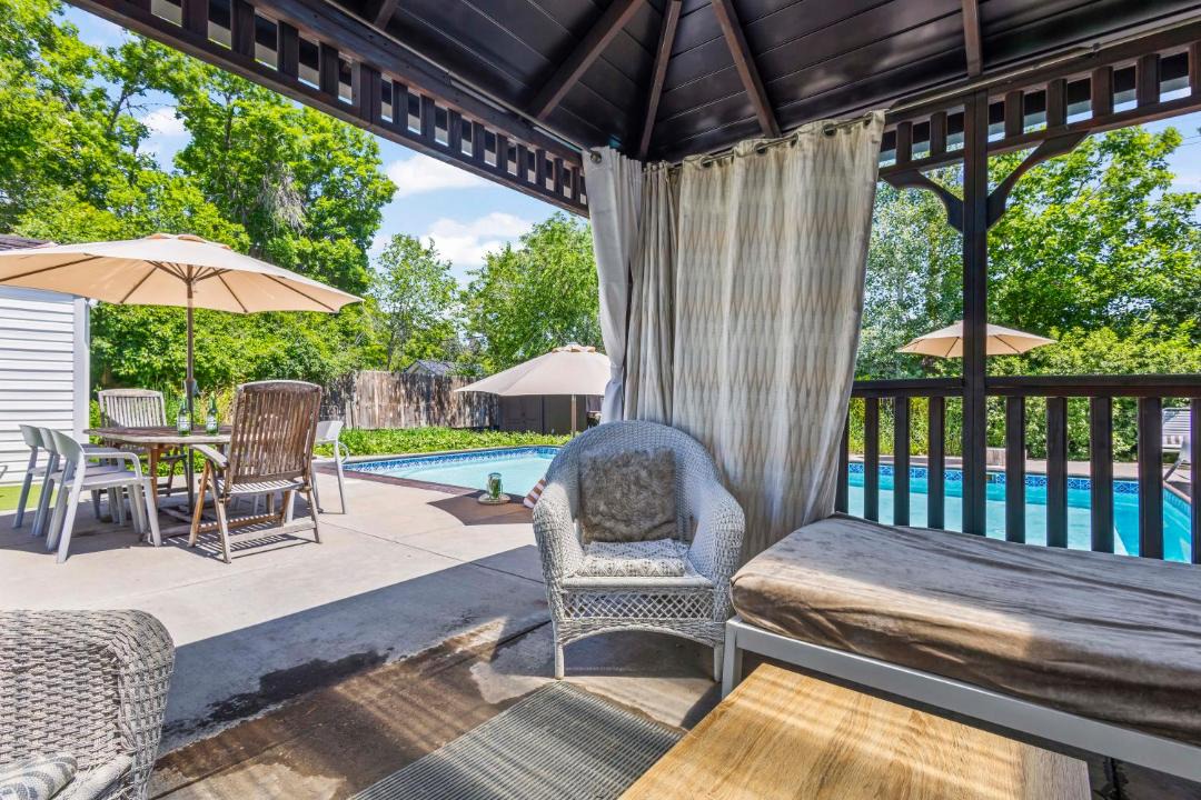 Photo of Patio Balcony in University Hills