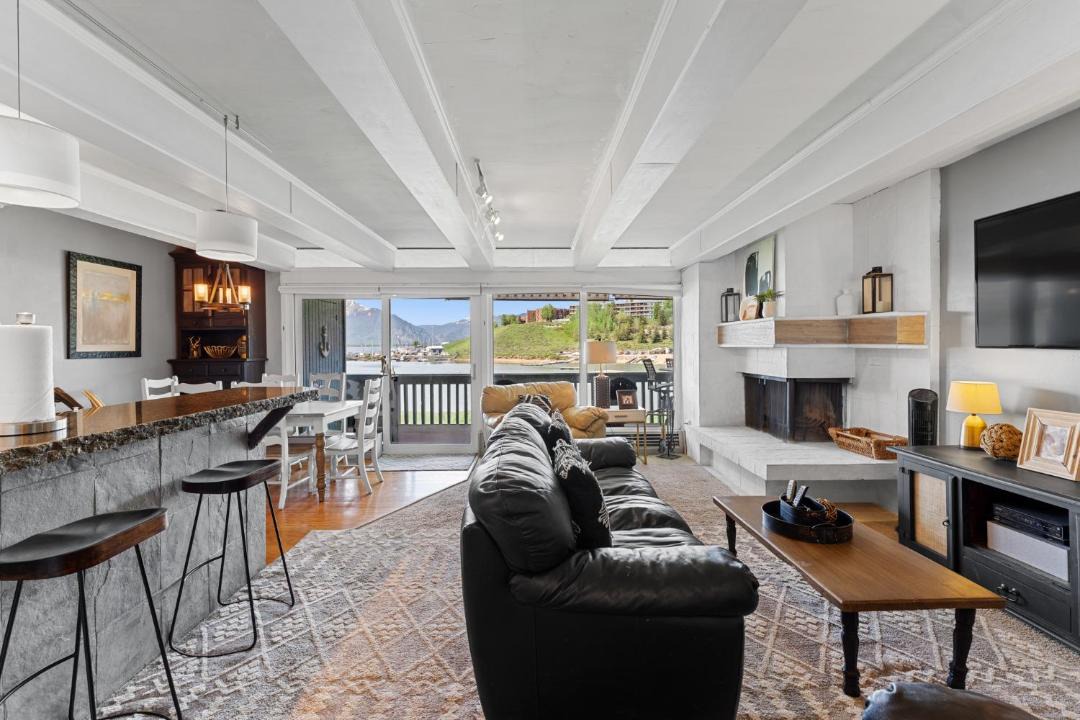 Photo of Livingroom in Dillon