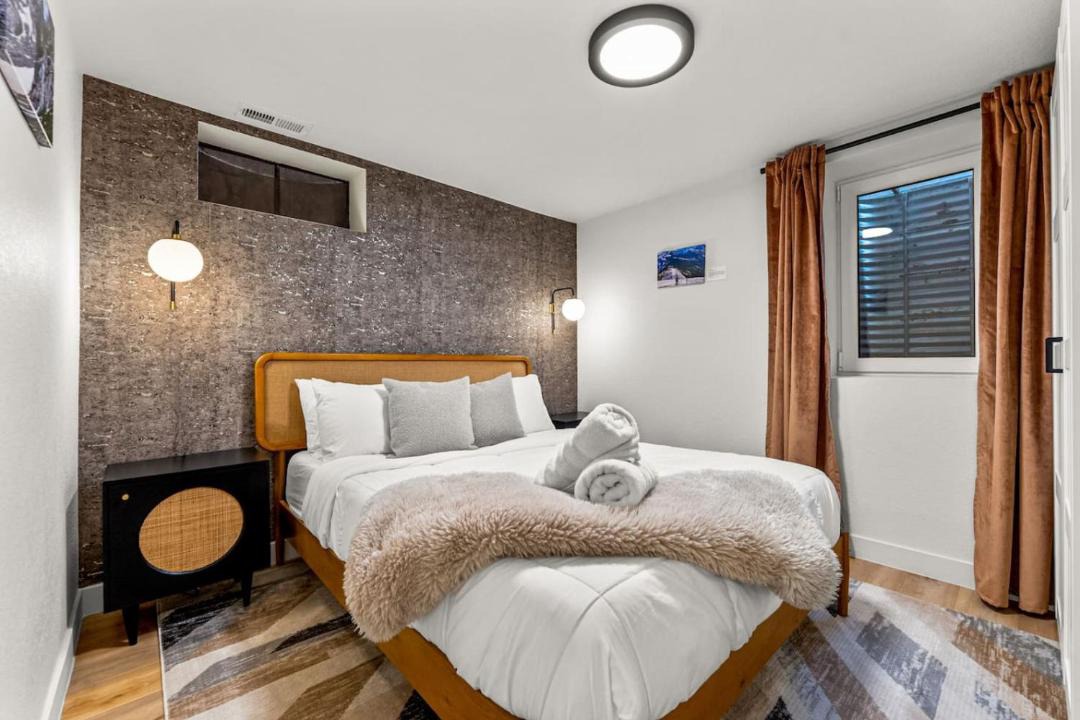 Photo of Bedroom in Scenic Heights