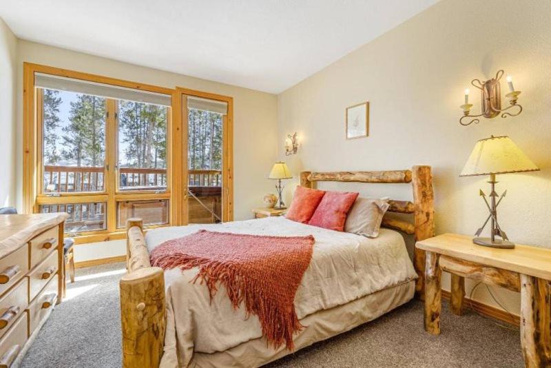 Photo of Bedroom in Four O'Clock