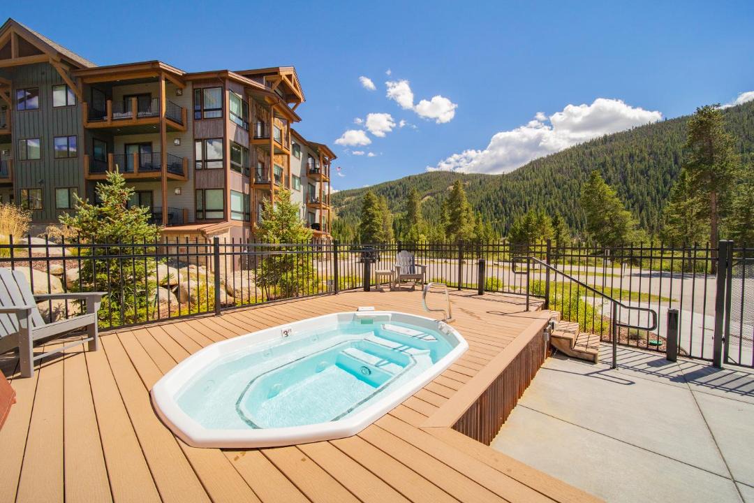 Photo of Patio Balcony in Lakeside Village