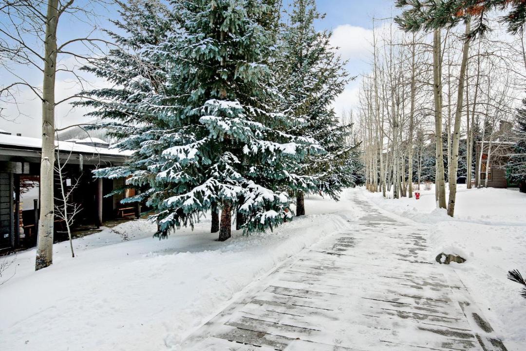 Photo of Others in Keystone