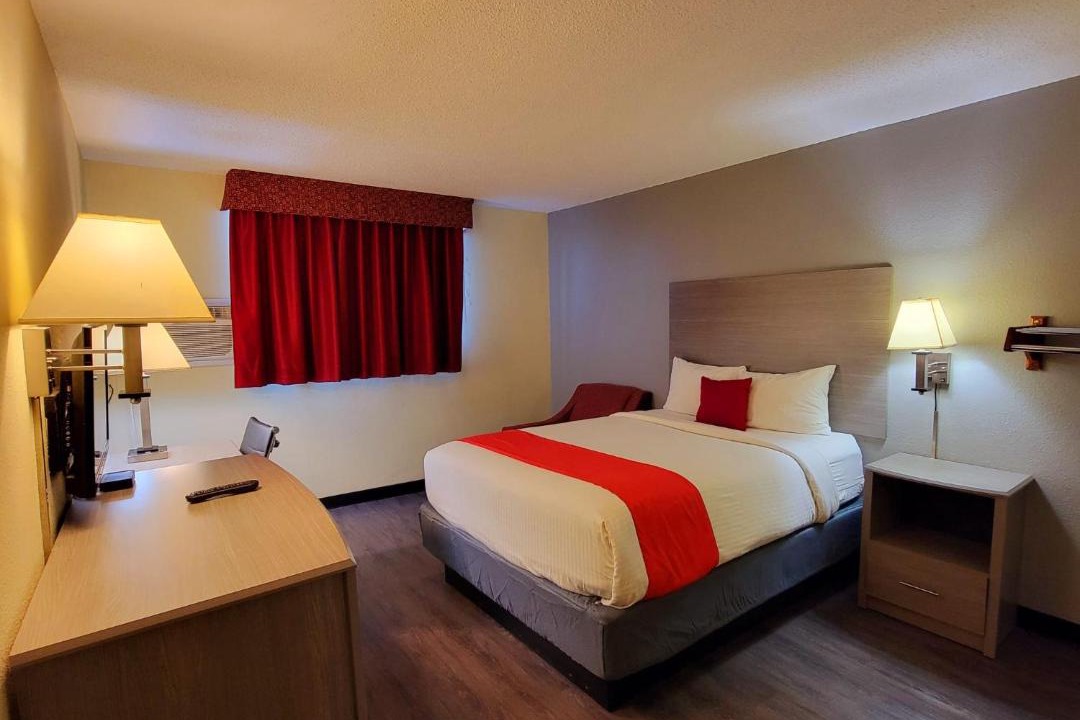 Photo of Bedroom in Castle Rock