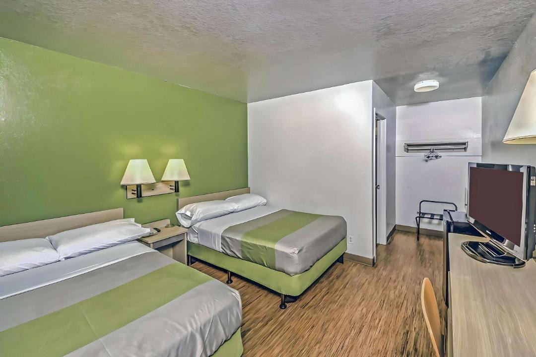 Photo of Bedroom in West Colorado Springs