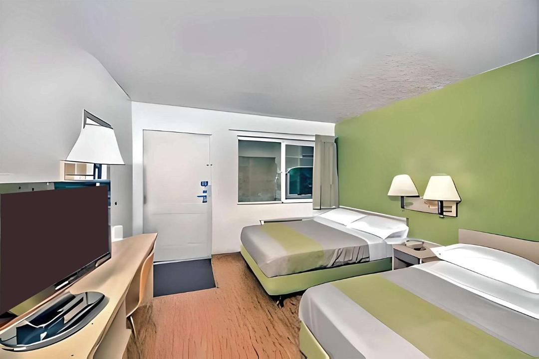 Photo of Bedroom in West Colorado Springs