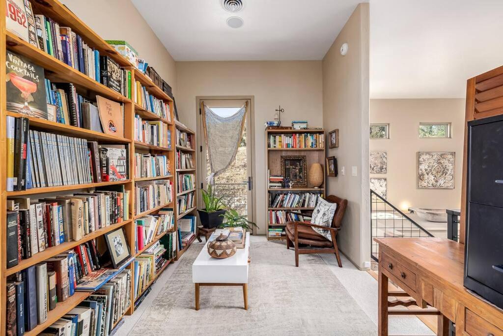 Photo of Livingroom in West Colorado Springs