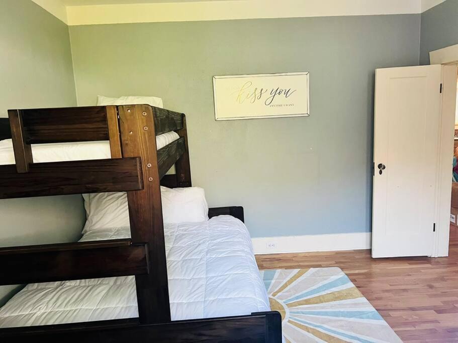 Photo of Bedroom in Louisville