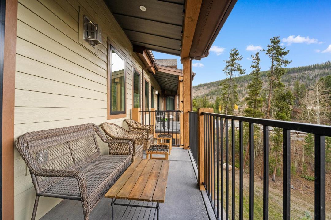 Photo of Patio Balcony in Lakeside Village