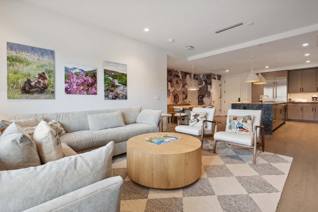 Photo of Livingroom in Avon