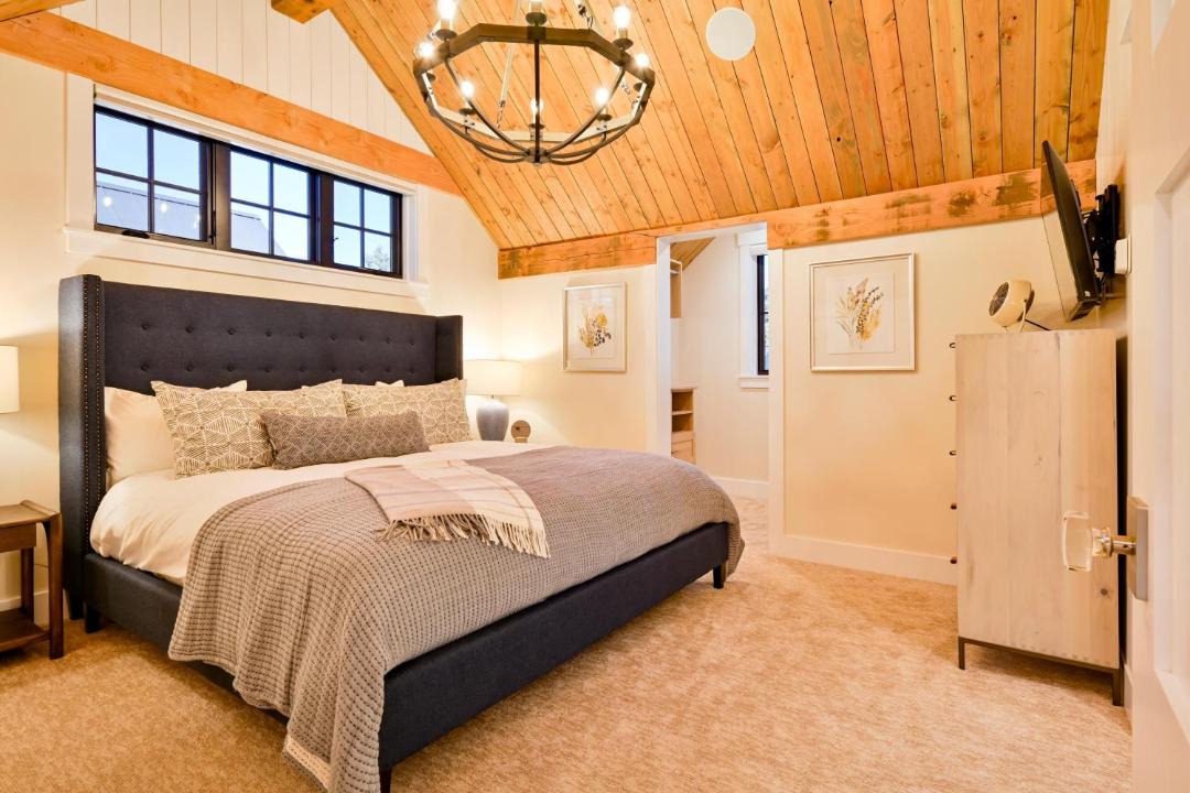 Photo of Bedroom in Crested Butte