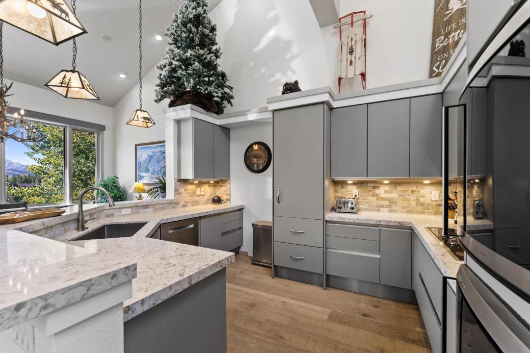 Photo of Kitchen in Lakeside Village