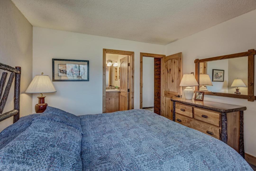 Photo of Bedroom in Clark